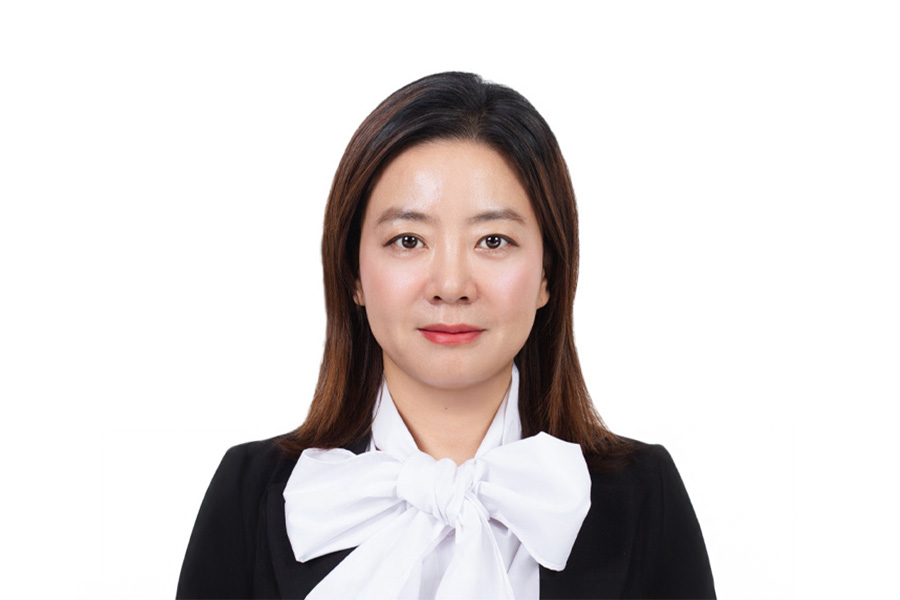 speaker Bio image